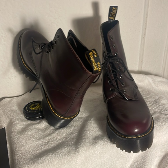 Dr. Martens Burgundy Leather Lace-Up Boots; extra chunky sole.  Shriver hi. NWOT - Picture 11 of 12